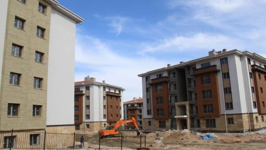 Yarım asırlık evlerden yeni konutlara Elazığ'da dönüşüm sürüyor