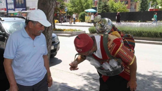 Yaz mevsiminde bin derde deva 'meyan şerbetine' ilgi arttı