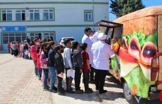 Elazığ'da Kantini Olmayan Okulların Hizmetine Kantinbüs Yetişiyor