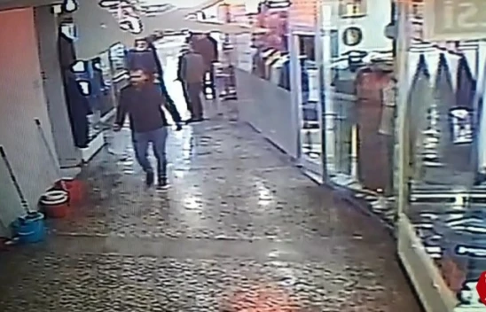 Elazığ'da Akıl Almaz Hırsızlık Kameralara Yansıdı