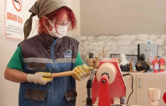 Ağın'da Yaşayan Ev Hanımı Hobisini Meleğe Dönüştürdü