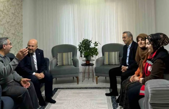 Elazığ'da Şehit Ailesine Anlamlı Ziyaret: Yetkililer İftarda Bir Araya Geldi