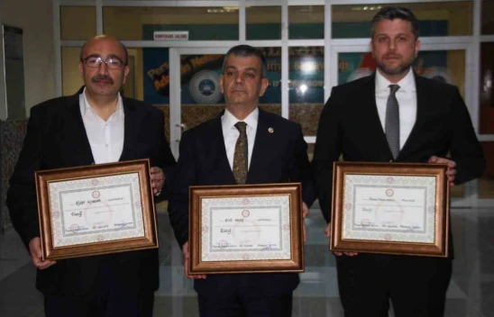 AK Parti Elazığ milletvekilleri mazbatalarını aldı