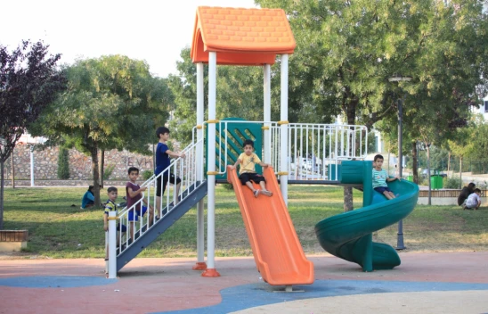 Aksaray Mahallesi Yeni Mesire Alanı Vatandaşların Takdirini Topluyor