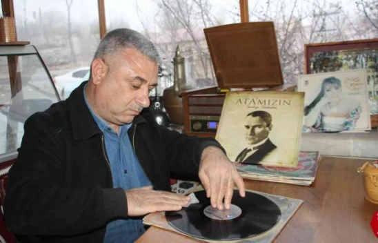 Antika Tutkusu Sayesinde İşlettiği Kafe Müzeye Döndü