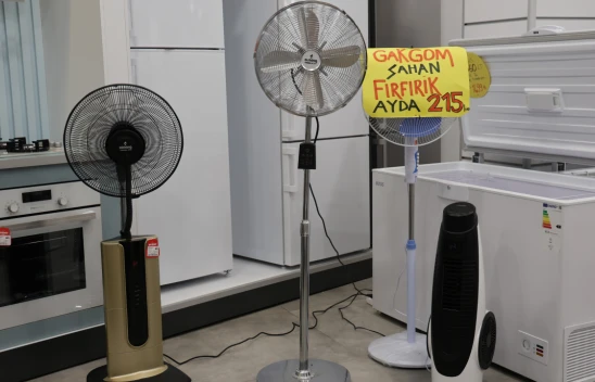 Aşırı Sıcaklar Klima Stoklarını Tüketince Elazığlılar Vantilatöre Yöneldi