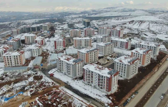 Asrın felaketinde evlerini kaybeden depremzedeler, yeni evlerine kavuşmaya çok yakın