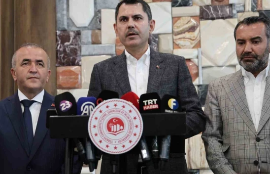 Bakan Murat Kurum, 2025 yılına geldiğimizde deprem bölgesi 11 ilde evine girmeyen afetzede vatandaş kalmayacak