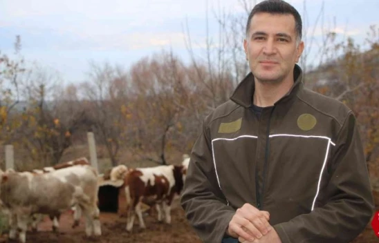 Bankacılığı Bıraktı, Devlet Desteğiyle Köyüne Yerleşip Hayvancılığa Başladı