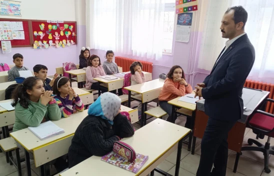 Baskil Kaymakamı Kundakçı'dan Okul Ziyareti