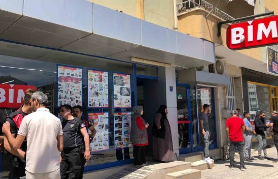 Elazığ'da İki Yabancı Şahıs Silahlı Kavga Etti, 2 Yaralı