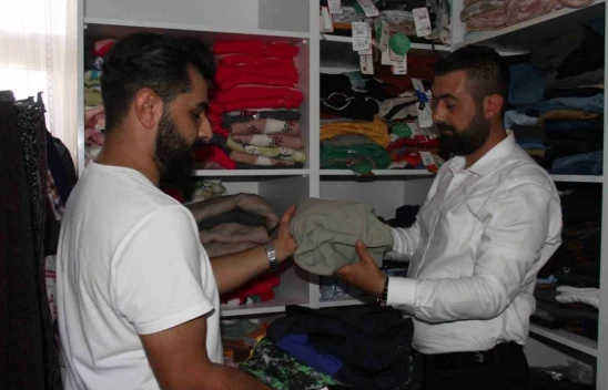 Bu dernekte bir elin verdiğini diğer el görmüyor