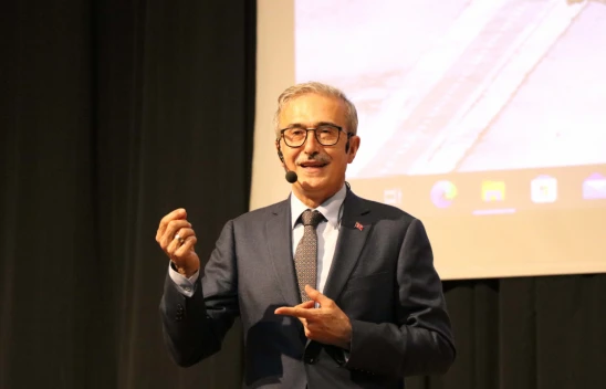 Cumhurbaşkanlığı Savunma Sanayii Başkanı Demir, Elazığ'da Gençlerle Buluştu