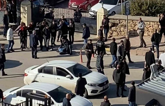 Elazığ Adliyesi önünde kavga: 3 yaralı