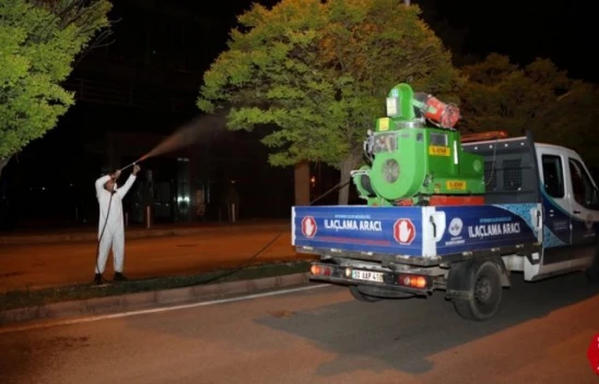 Elazığ Belediyesi ilaçlama çalışmalarına devam ediyor