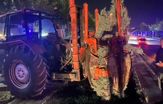 Elazığ Belediyesi'nden Ağaç Duyarlılığı: Hazardağlı Kavşağı'ndaki Ağaçlar Güvenle Taşındı