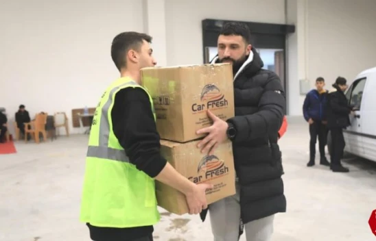 Elazığ Belediyesi'nden deprem bölgesine destek sürüyor