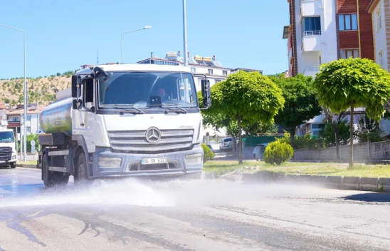 Elazığ Belediyesi'nden Ulukent Mahallesi'nde Kapsamlı Temizlik Seferberliği