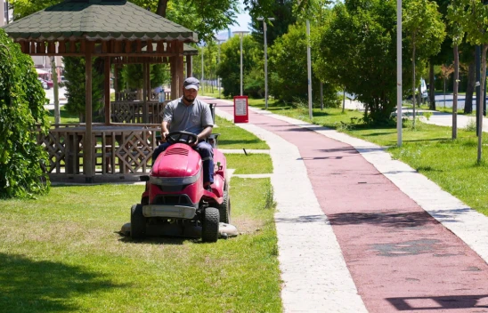 Elazığ Belediyesi'nden Yaz Dönemine Özel Yeşil Alan Seferberliği
