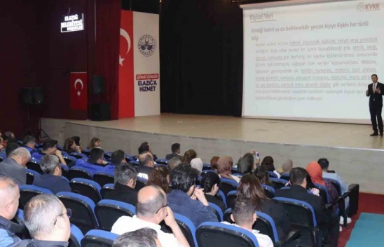 Elazığ Belediyesi'nden KVKK Eğitimi