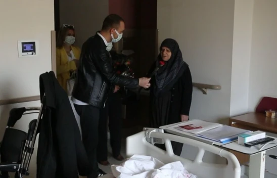 Elazığ Belediyesi Sağlıklı Yaşam Merkezinden Kanser Haftasında anlamlı ziyaret