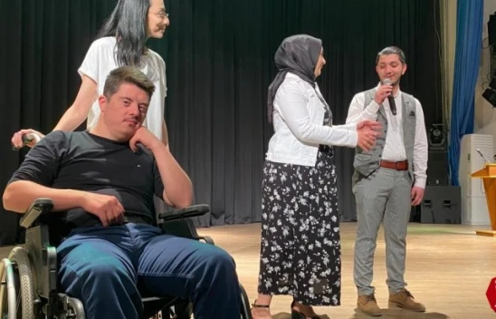Elazığ'da  'Bir tek engel biz miyiz' adlı tiyatro oyunu sahnelendi
