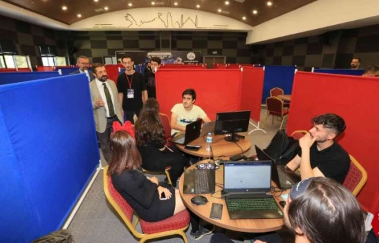 Elazığ'da, 'NASA Space Apps Challenge' etkinliğine yoğun ilgi