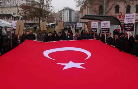 Elazığ'da 'Sessiz Çığlık' eylemi sürüyor