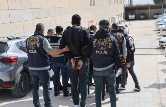 Elazığ'da Minibüs Durağında Kanlı Pusu: 1 Ölü, 1 Yaralı! 6 Şüpheli Yakalandı