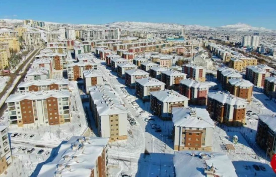 Elazığ'da 24 Ocak depreminin ardından 17 bin 95 konut ve 243 iş yeri hak sahiplerine teslim edildi