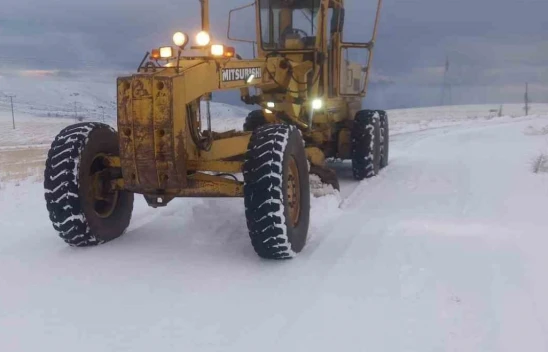 Elazığ'da Kar Yağışı: 27 Köy Yolundan 26'sı Ulaşıma Açıldı