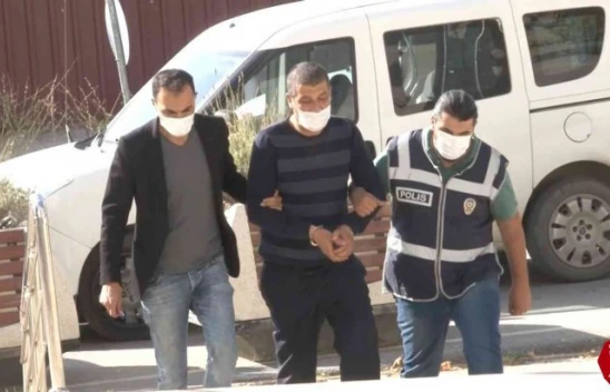 Elazığ'da 4 saatte 3 aracı kundaklayan şüpheli, adliyeye sevk edildi