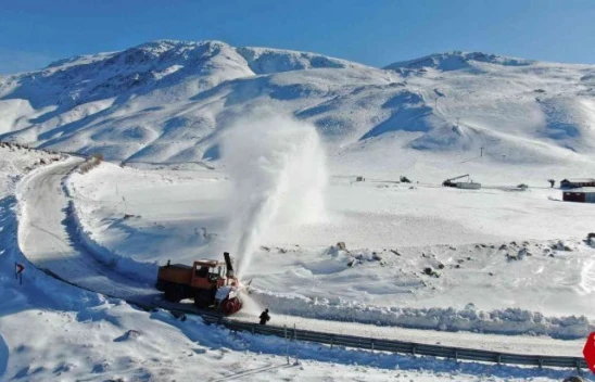 Elazığ'da 66 köy yolu açıldı, 6'sında çalışmalar sürüyor