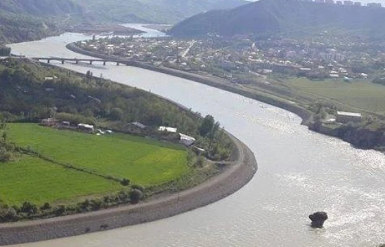 Elazığ'da Acı Olay: Nehre Giren Öğretmen Boğularak Hayatını Kaybetti