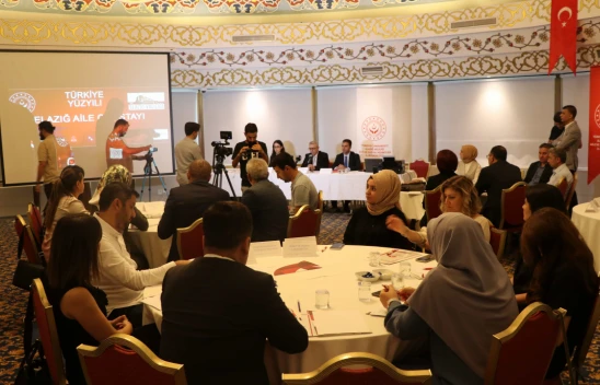 Elazığ'da Aile Çalıştayı Düzenlendi