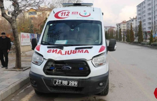 Doğukent Mahallesinde Feci Kaza, Ambulans 2 Yayaya Çarptı