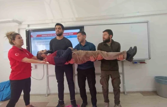 Elazığ'da arama-kurtarma ekibi ilk yardım eğitimlerini tamamladı