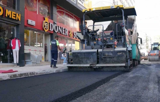 Elazığ'da Ulaşıma Konfor Geliyor: Asfaltlama Çalışmaları Hız Kesmiyor