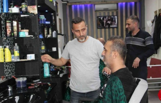 Elazığ'da Bayram Öncesi Berberlerde Yoğunluk Başladı