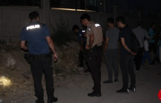 Olgunlar Mahallesinde Bıçaklı Kavga, 2 Kişi Yaralandı