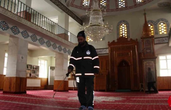 Elazığ'da Camiler, Gül Kokuyor