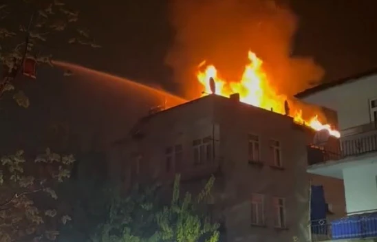 Elazığ'da çatı yangını