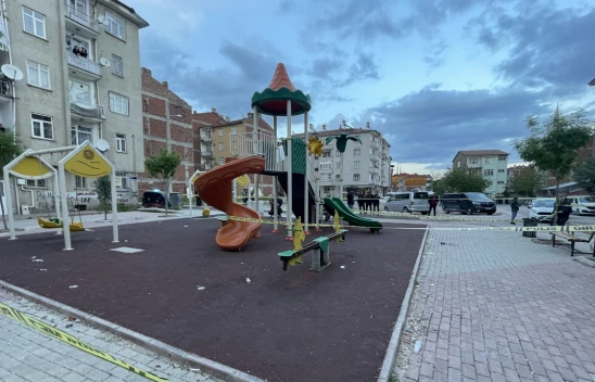 Elazığ'da Çocuk Parkında Düzenlenen Silahlı Saldırıda 3 Kişi Yaralandı