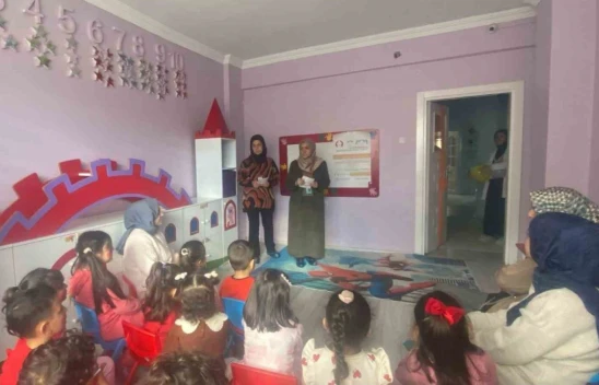 Elazığ'da çocukluk çağı kanserleri günü farkındalığı