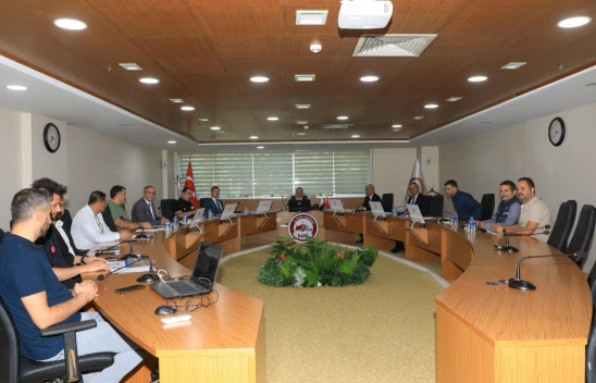 Elazığ'da Deprem Konulu Toplantı: Vali Hatipoğlu Başkanlığında Yapıldı