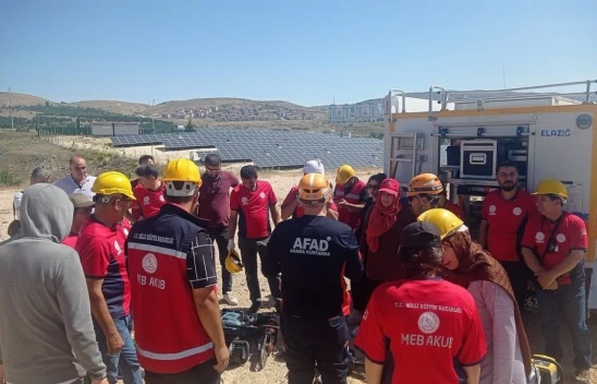 Elazığ'da depremde arama kurtarma eğitimi
