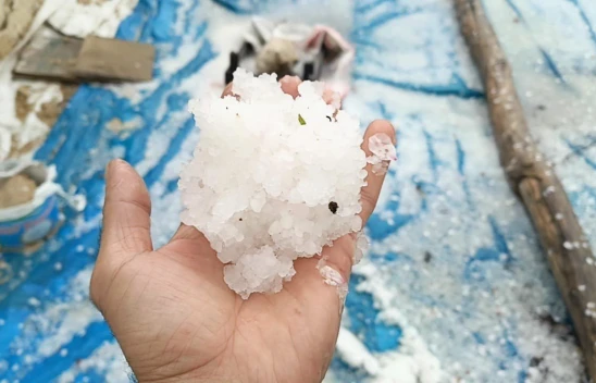 Elazığ'da dolu yağışı etkili oldu
