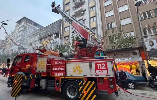 Elazığ'da dönercide korkutan yangın