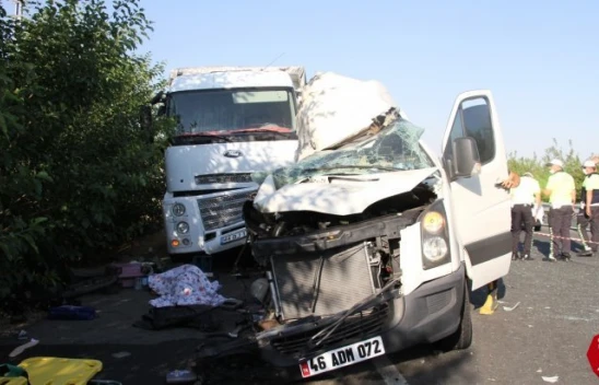 Elazığ Bingöl Yolunda Feci Kaza, 3 Ölü 10 Yaralı