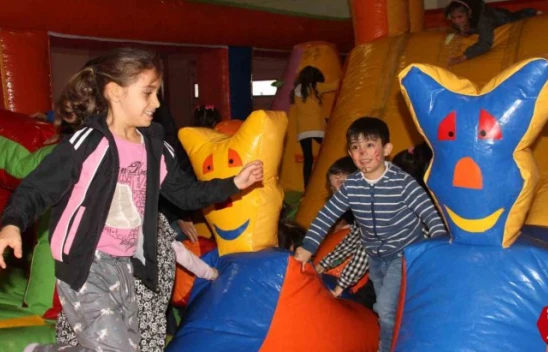 Elazığ'da düzenlenen festivalde çocuklar doyasıya eğlendi